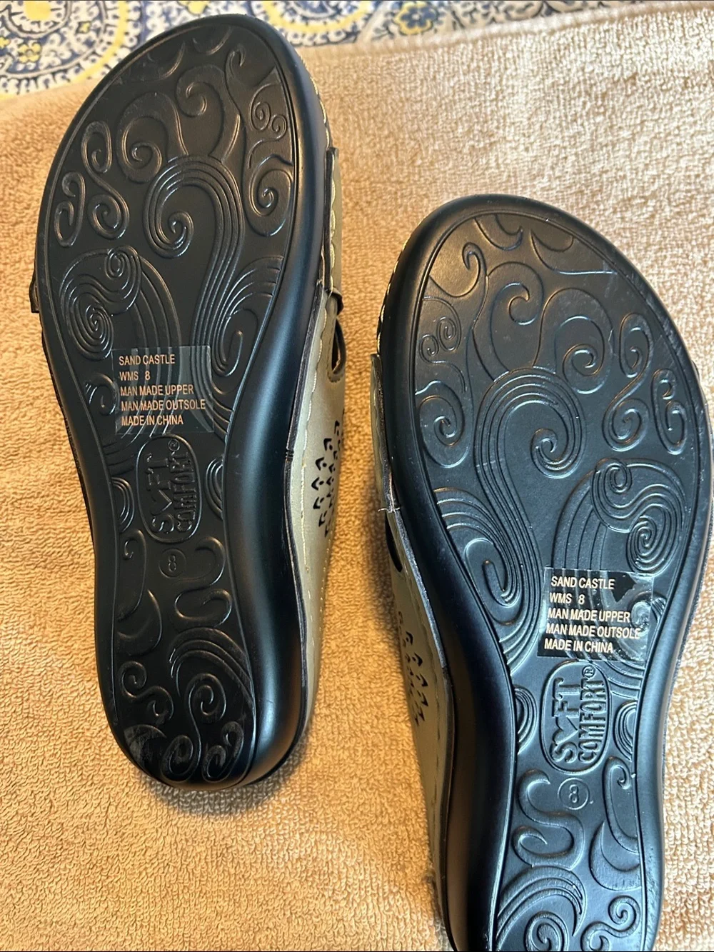 NWOT Soft Comfort Women's Olive Green Crisscross Slide Sandals - Picture 6 of 6